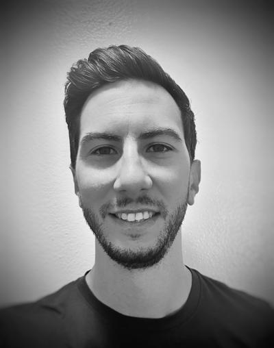 Daniel headshot